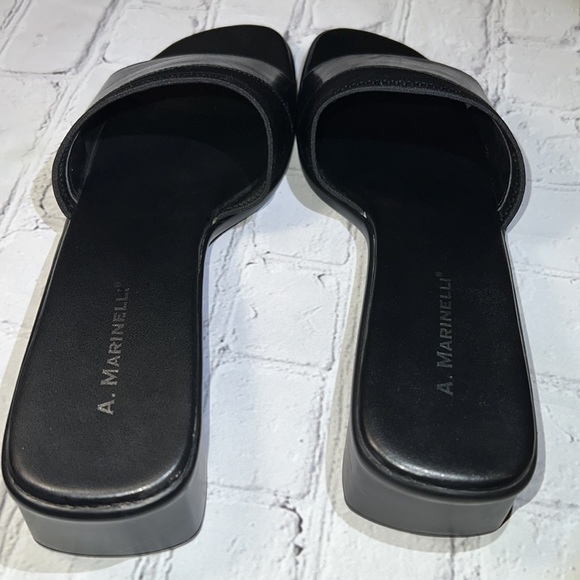 A. Marinelli Black Leather Low Heeled Sandals - Size 8.5 M - Picture 6 of 16